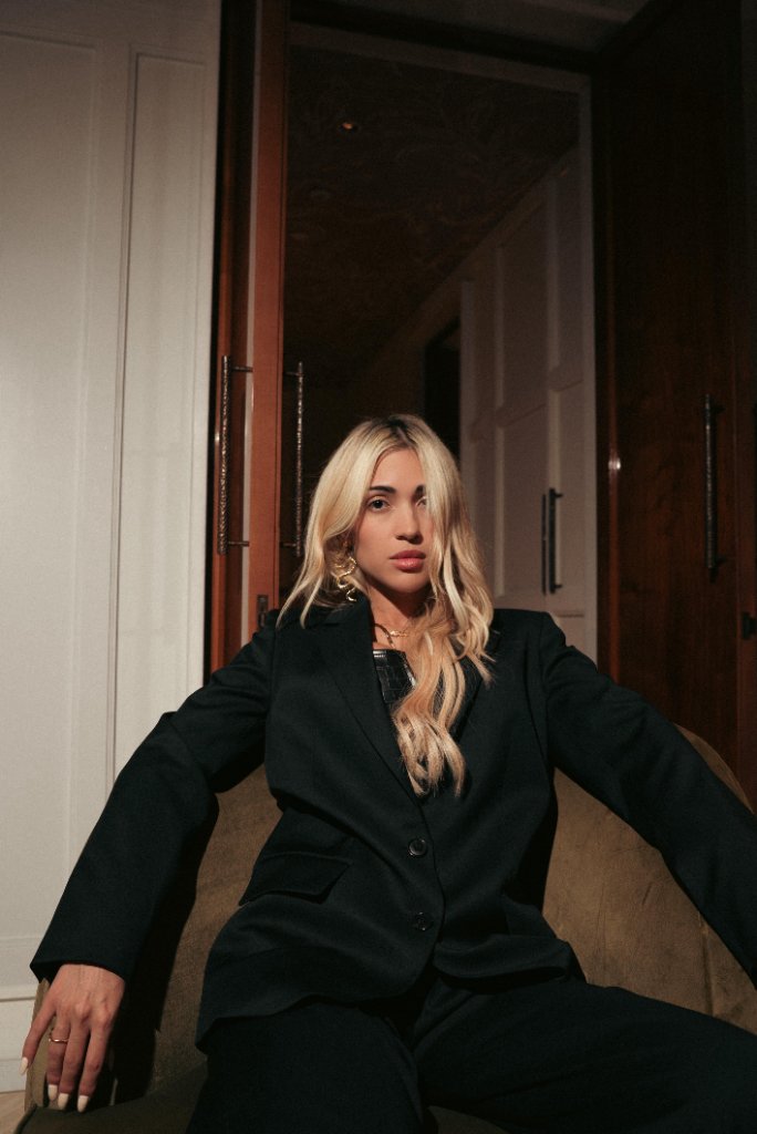 Gabriella Magalhaes - CEO Palm Signature Real Estate LLC Dubai - Luxury Real Estate Expert - Sobha Sanctuary Sales Partner